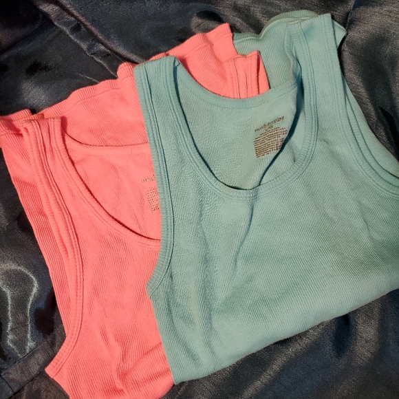 french dressing Tops French Dressing 2 Pack L Tank Top Poshmark